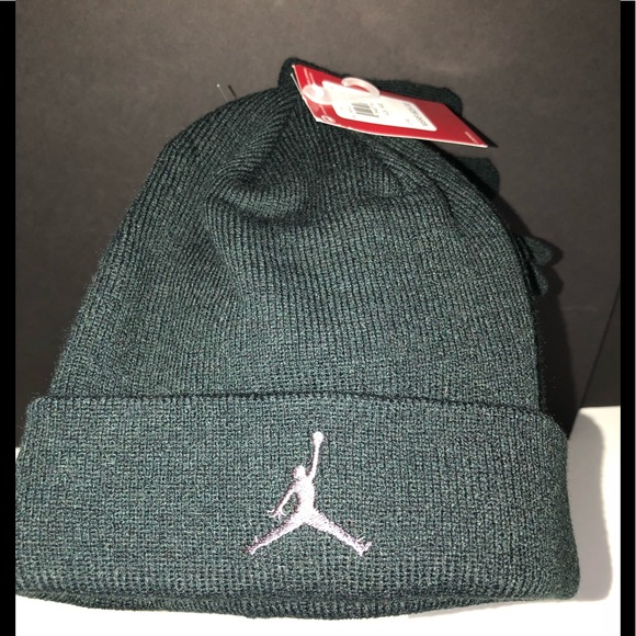grey jordan beanie